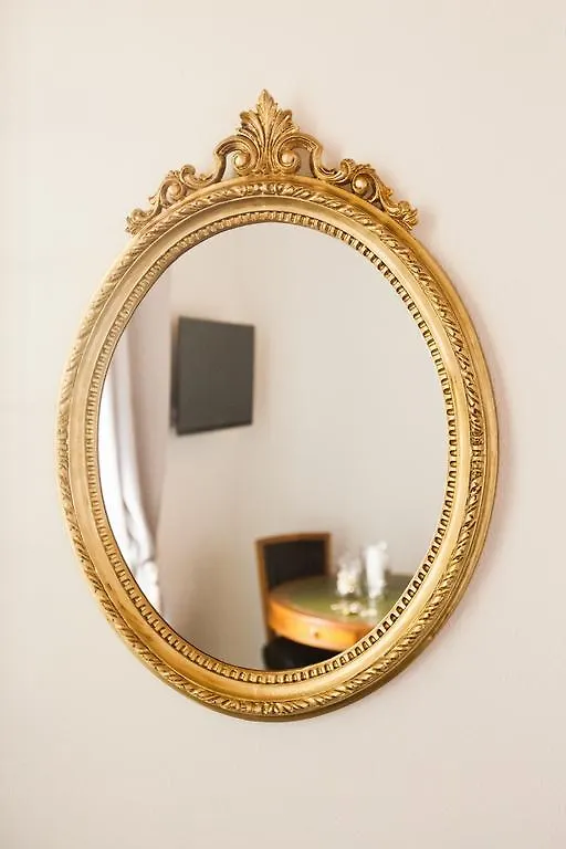 Alessia'S Place Como 2*,
